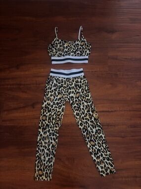Leopard Print kids  Active Leggings and Crop Top Set - Tan/Black